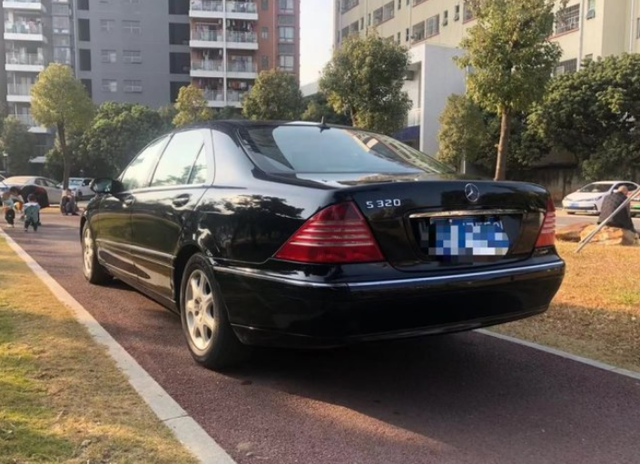 3万多入手一台奔驰s320 怎么算都不亏了吧