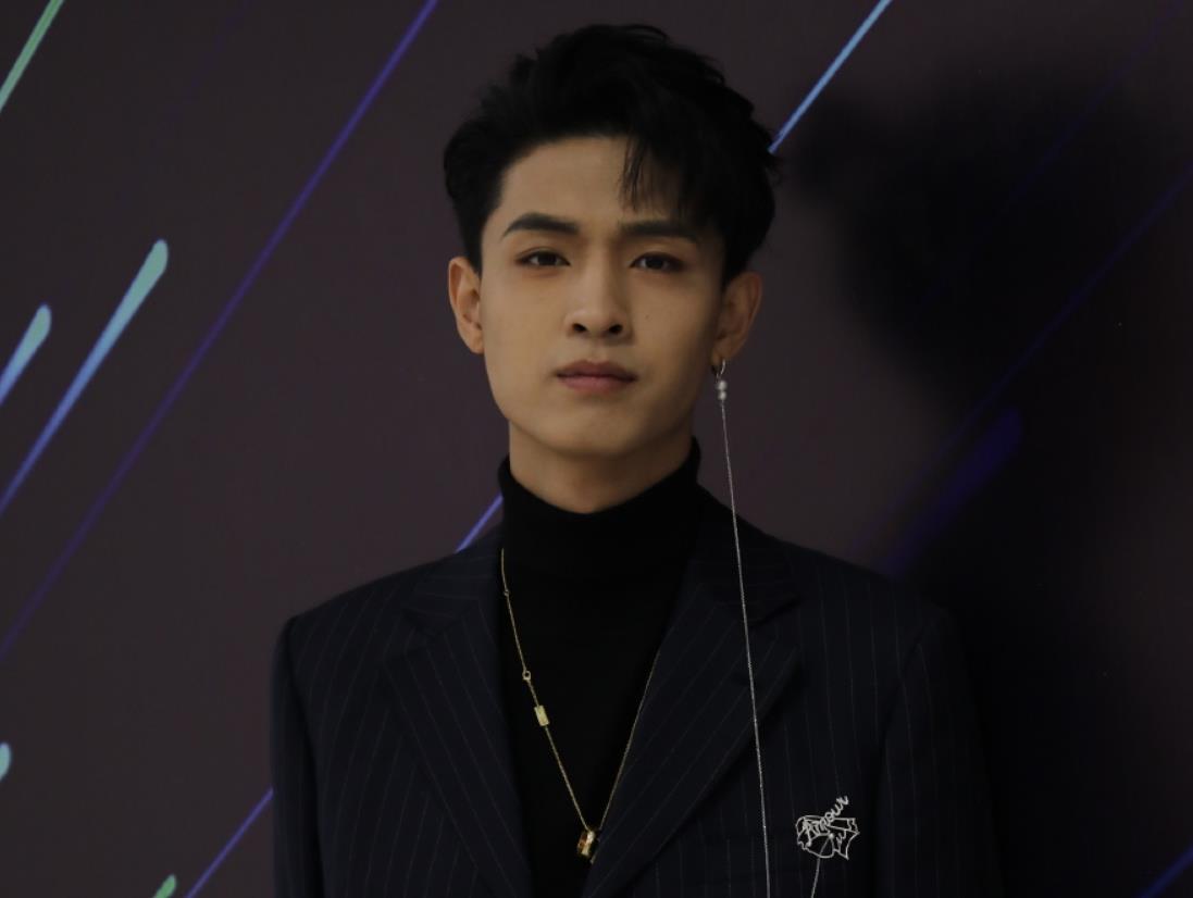 一开口就输了,这真是1个悲伤的故事|秦霄贤|粉丝|德云社_新浪新闻