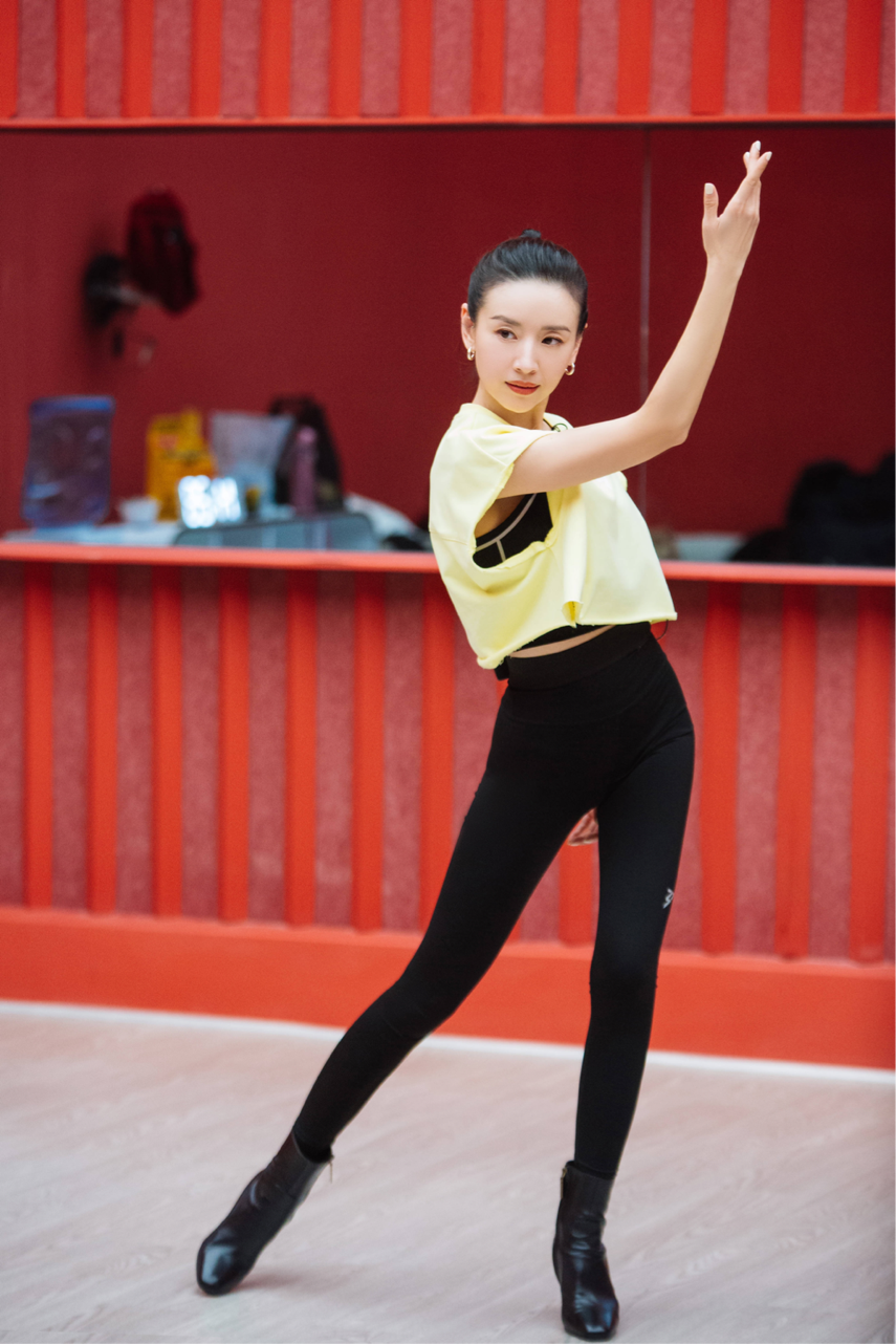 从《如懿传》到《浪姐2》,董洁的资源真不差,没人抵制她啊