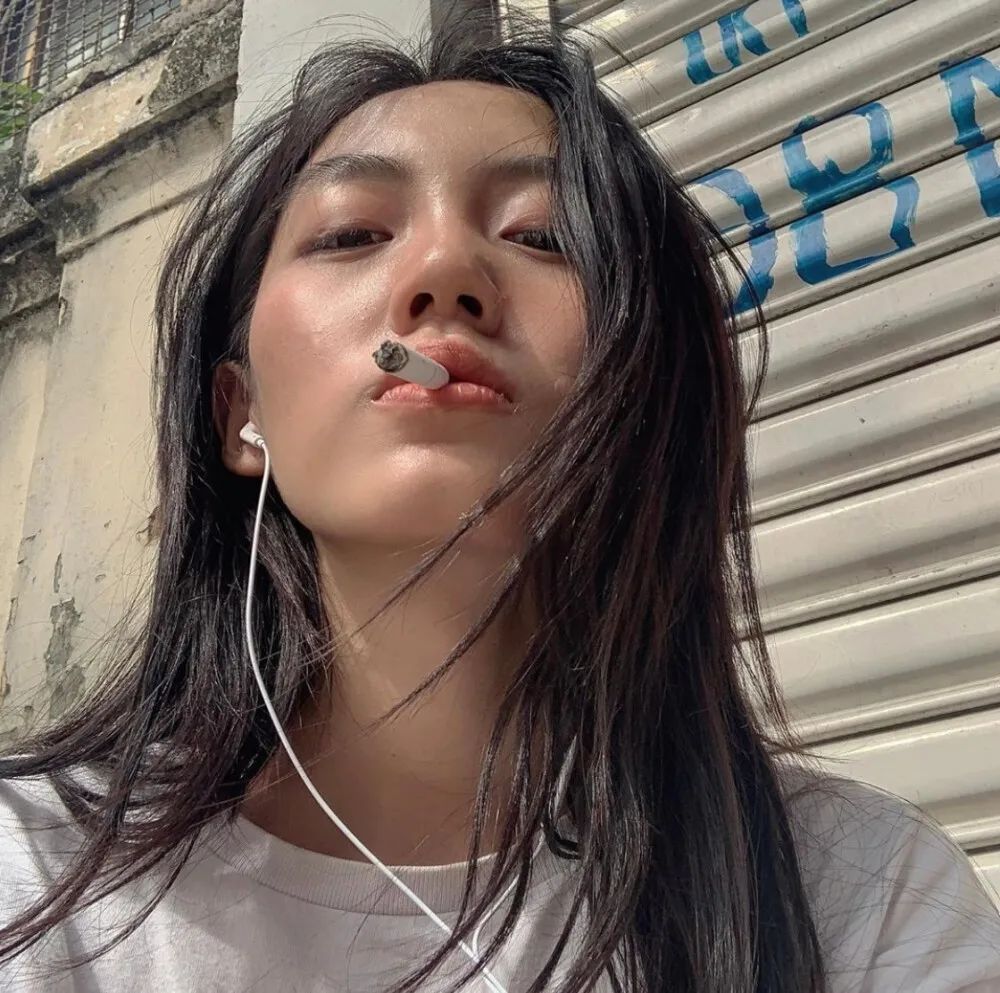 今日头像择偶标准不高和女孩子说过话的不要