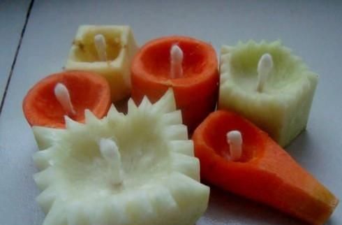 根据民间习俗过元宵节的晚上,需要用这个灯笼来照照牙齿就不会掉,照照