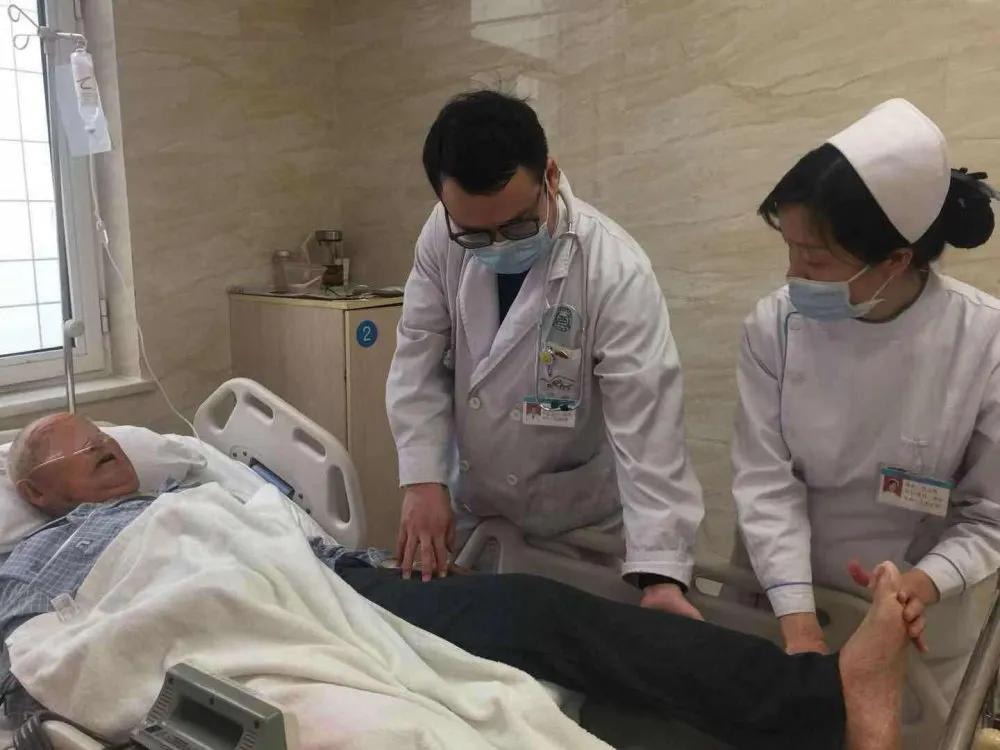 二一五医院咸阳骨科医院再次成功救治92岁髋部骨折患者
