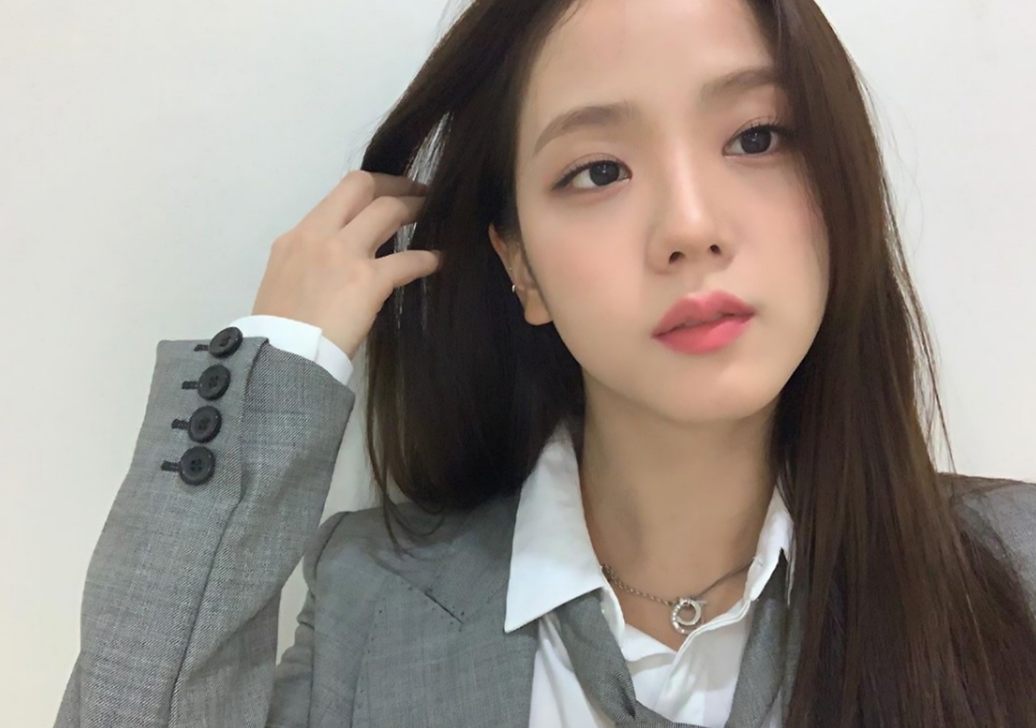 公关不行,还让jisoo受委屈,yg你可长点心吧!