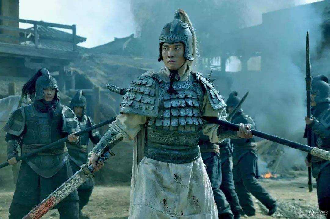 阵营正乱,想要万箭射死曹操惜才不让,后又挂帅打下入川之战和汉中之战