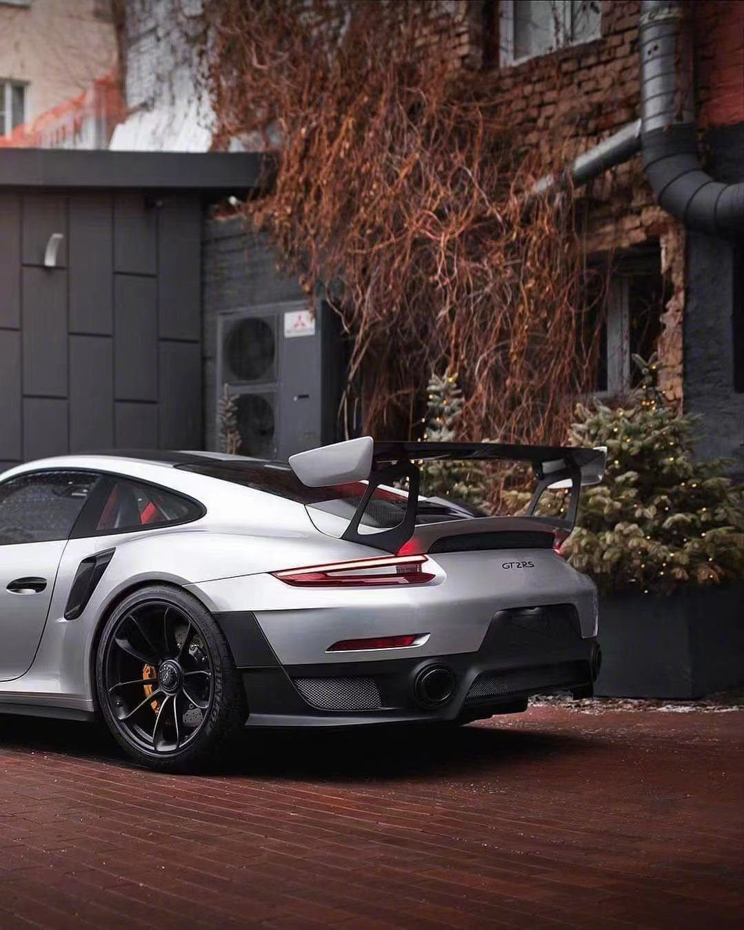 保时捷911gt2rs全车换色金属银经典就是这么任性