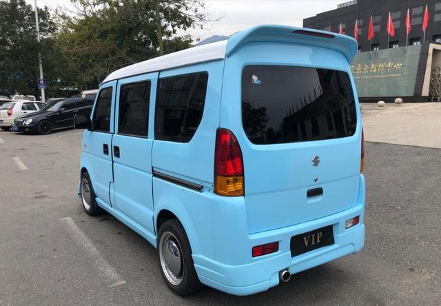 造型最靓铃木浪迪:双色车身 1.4动力,空间与五菱宏光看齐!