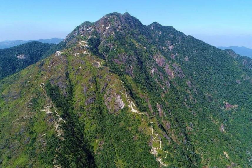 是广东第一高峰,比五岳中的泰山嵩山衡山还高|嵩山|山峰|南岭_新浪