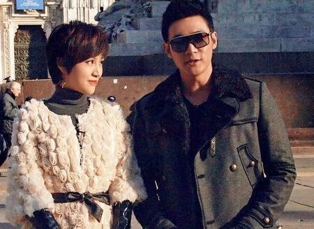 从小爱好唱歌和哲学,擅长模仿动物,演失恋33天走红,和妻子闪婚|钱芳