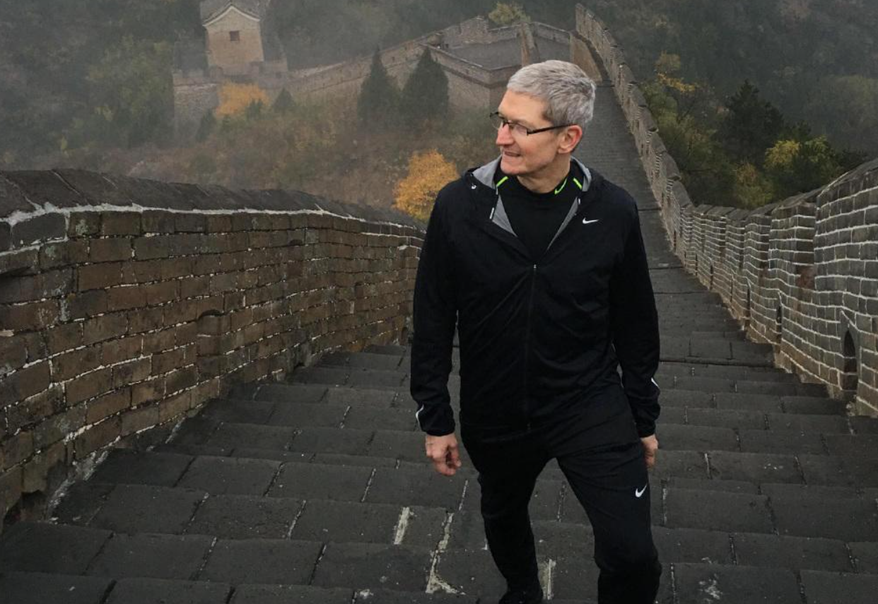 顶级打工人苹果ceo喜提8亿奖励库克应该感谢中国