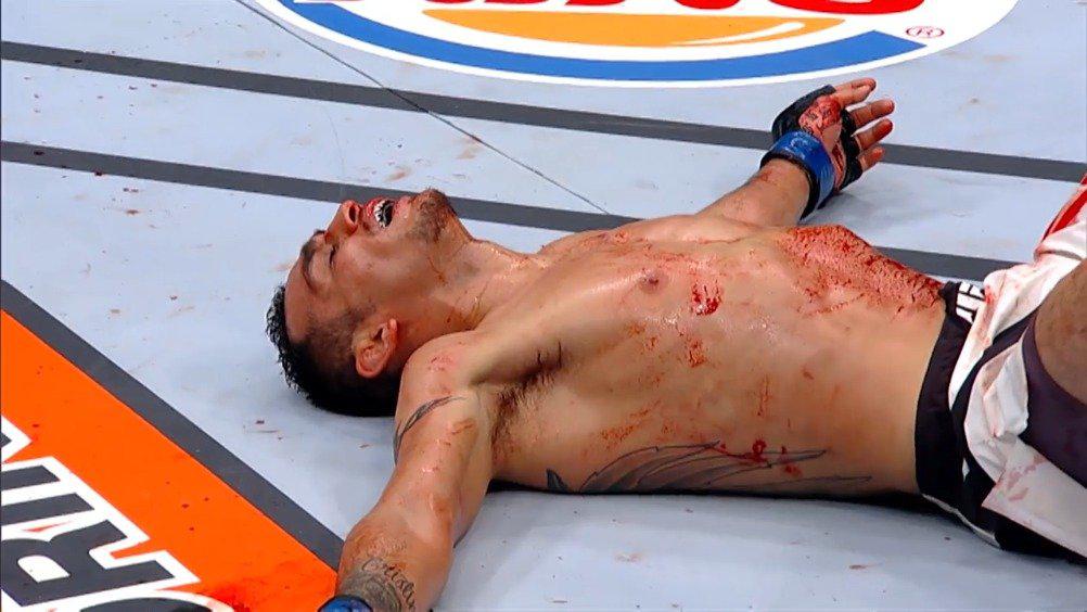 经典回顾:夜魔vs腿王巴博萨 夜魔的比赛还是很喜欢的