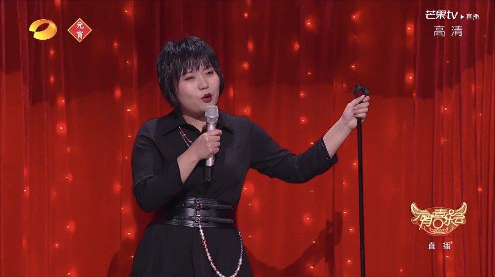 李雪琴简直承包了今晚元宵喜乐会最多的笑点