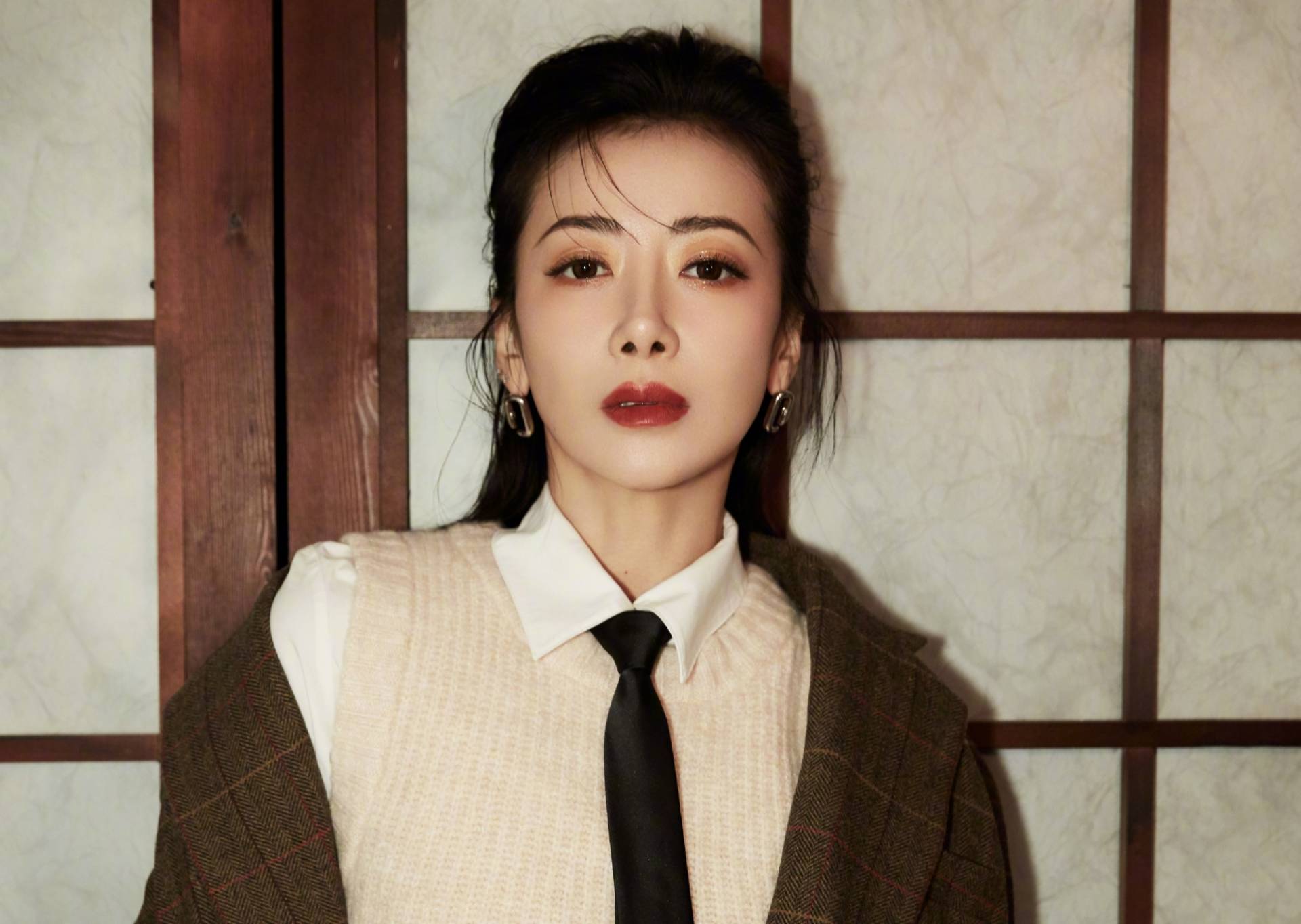 老公演《赘婿》出圈,好姐妹靠综艺翻红,她却在《山河令》打酱油|赘婿