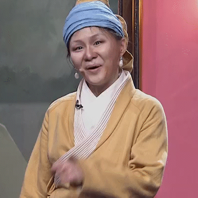 金靖真是个宝藏女孩今晚百变大咖秀的笑点都被她承包了