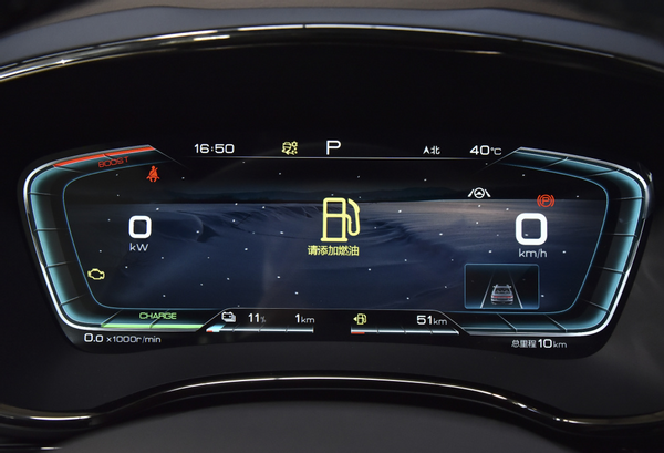 零百加速47秒中式超豪华座舱这台国产轿车燃爆了