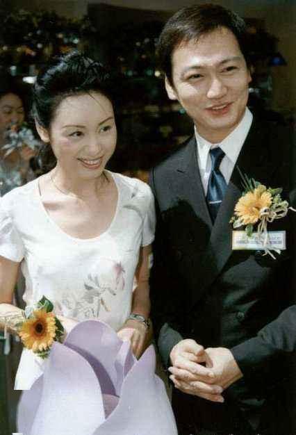 2007年陶大宇为郭羡妮与发妻离婚随后郭羡妮连忙和他划清界限