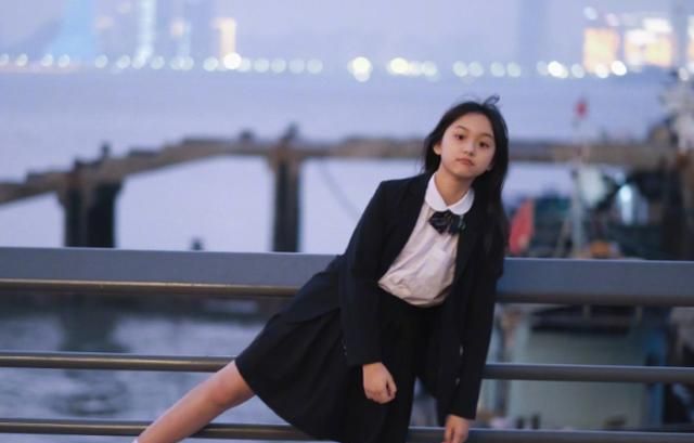 很多童星在长大后都会面临长残的事情,但刘楚恬却完全没让粉丝们失望