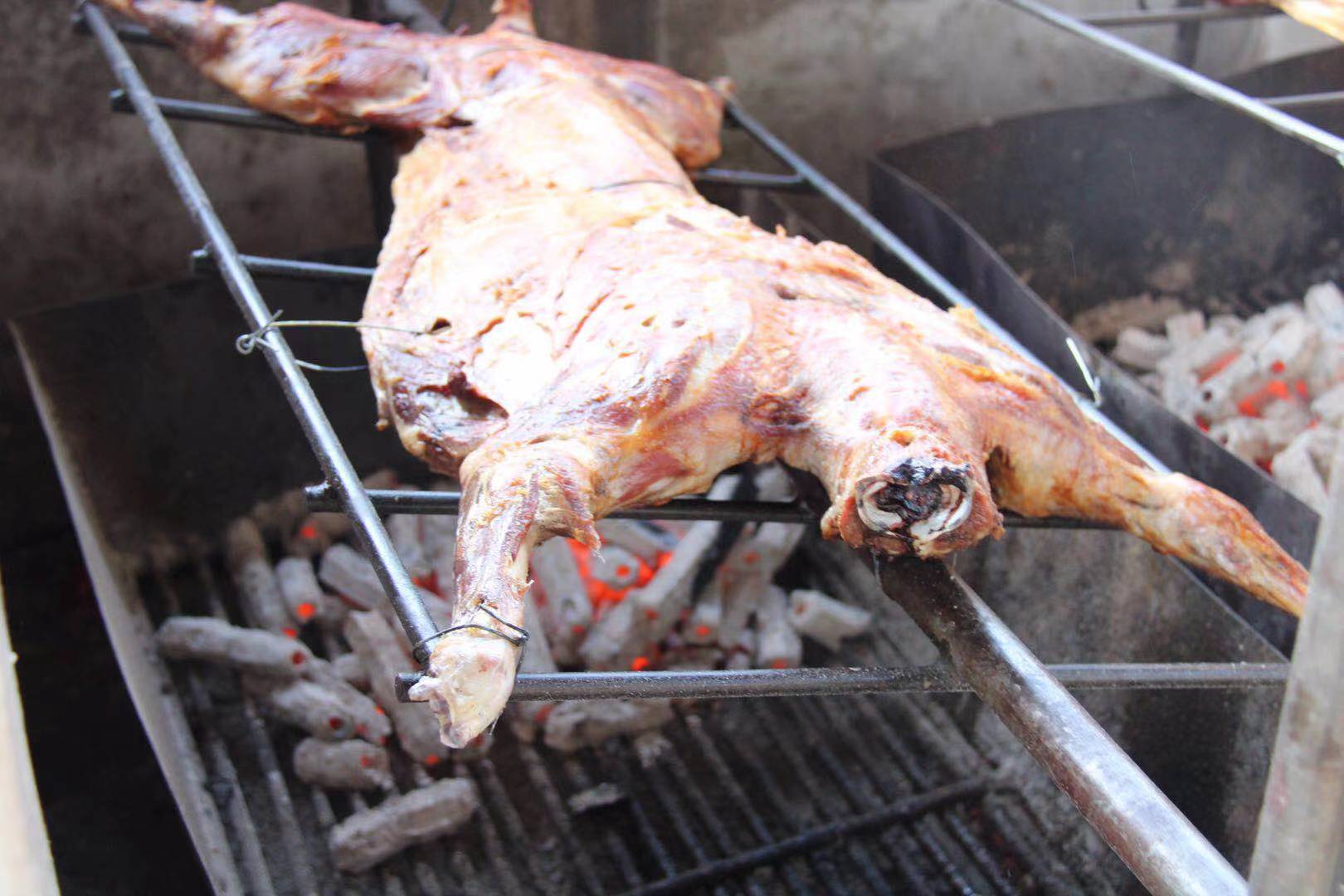 看着流口水烤全羊组图来了