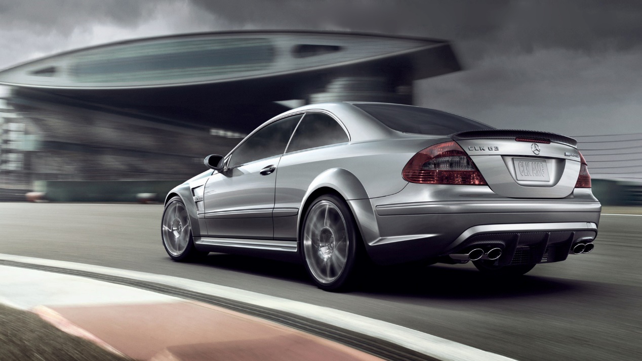 clk 63 black series发布于2007年,与slk 55 black series一样取消了