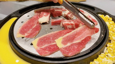 食肉兽们疯狂吧,青岛首家燧人氏烤肉开!业!啦!