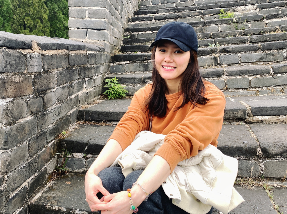 美翻了!中国体坛2位女神同框,朱婷大长腿抢镜,1米80刘湘很娇小