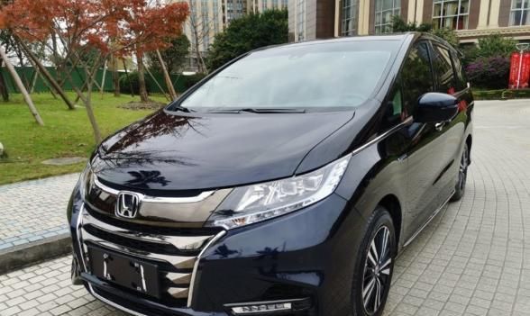 32万入手本田奥德赛锐,这款尊享版买的值吗?车主:朋友见了都夸