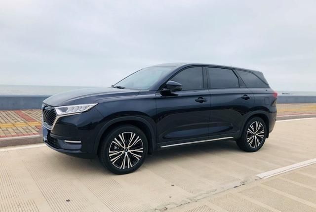 外形温暖大气聊聊我的星空蓝欧尚x7