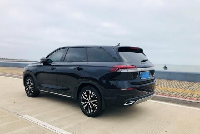 外形温暖大气聊聊我的星空蓝欧尚x7