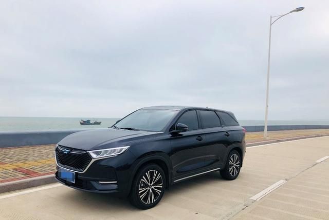 外形温暖大气聊聊我的星空蓝欧尚x7