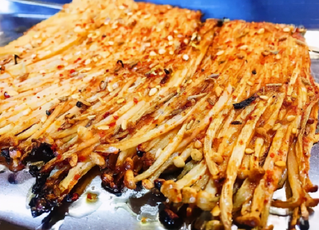 相当不划算,老板:识货的人都不拿|烧烤摊|金针菇|烤玉米_新浪新闻