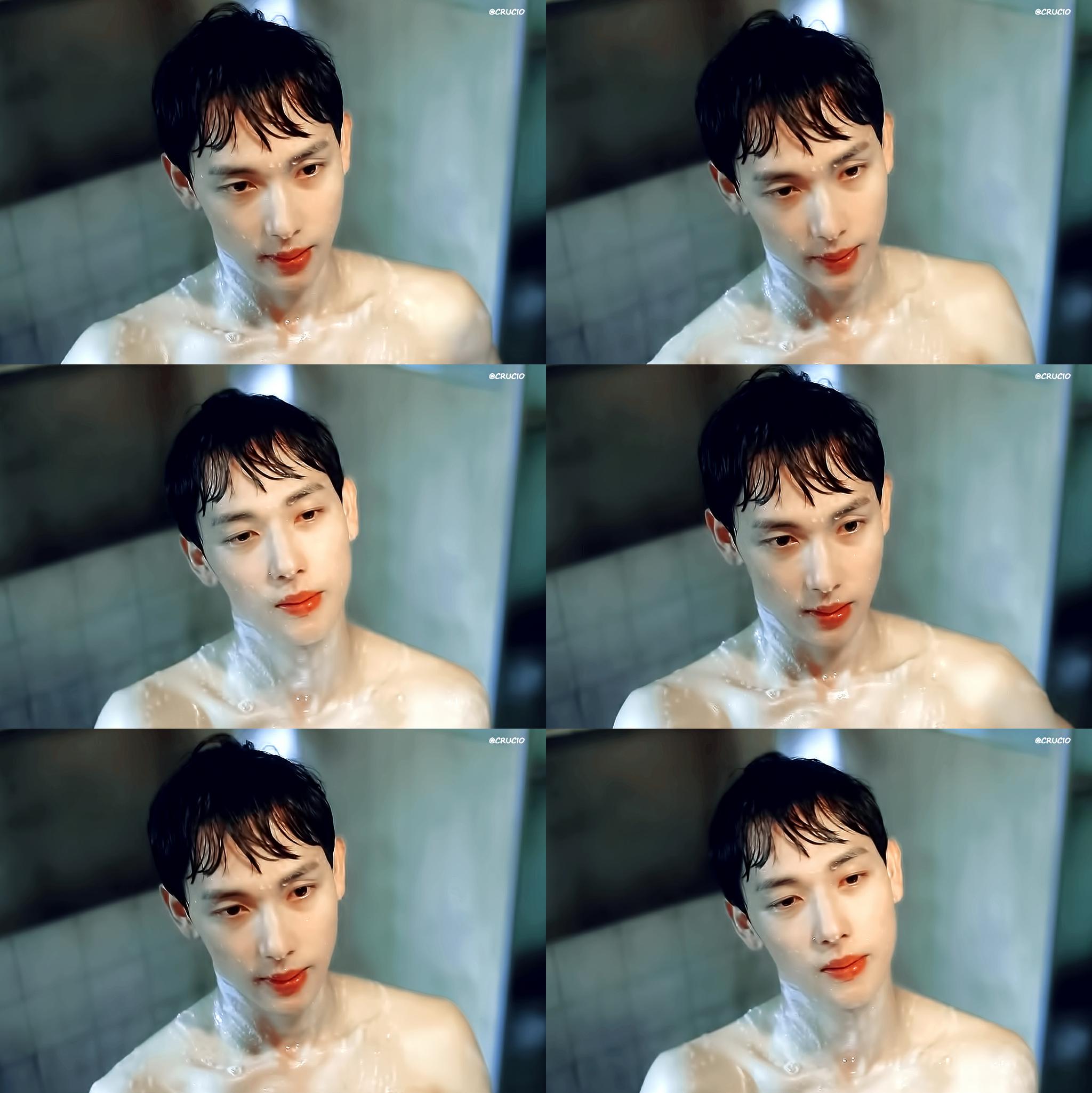 令人沉迷的明星胸肌:任时完荷尔蒙爆棚,孔刘和李赫宰各有亮点