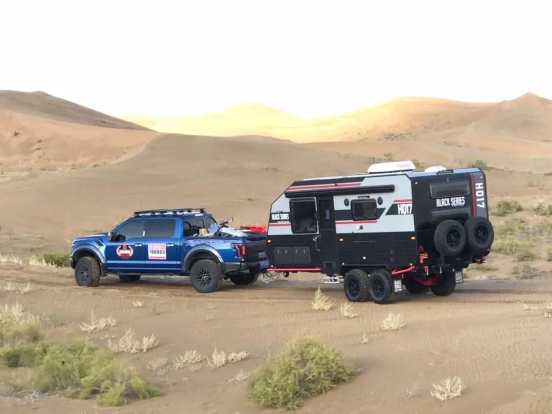 black series-hq17越野拖挂房车 来自澳洲的一匹黑马