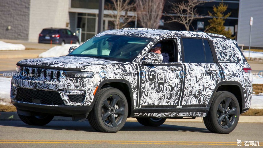 不只是少了"l"这么简单 全新jeep大切诺基谍照