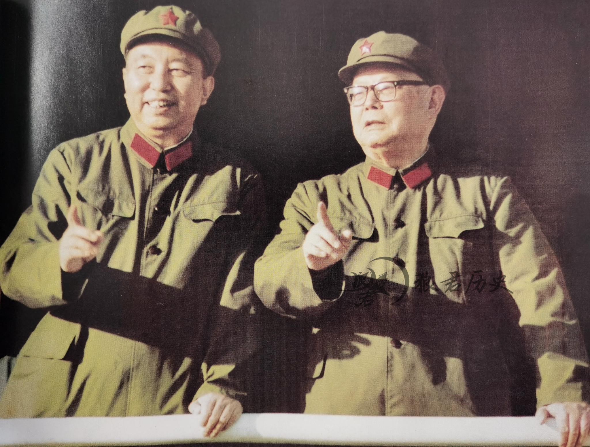 在毛主席注视下的华国锋，被毛主席亲点调往北京，逐步走向巅峰|国际歌|华国锋|毛主席_新浪新闻