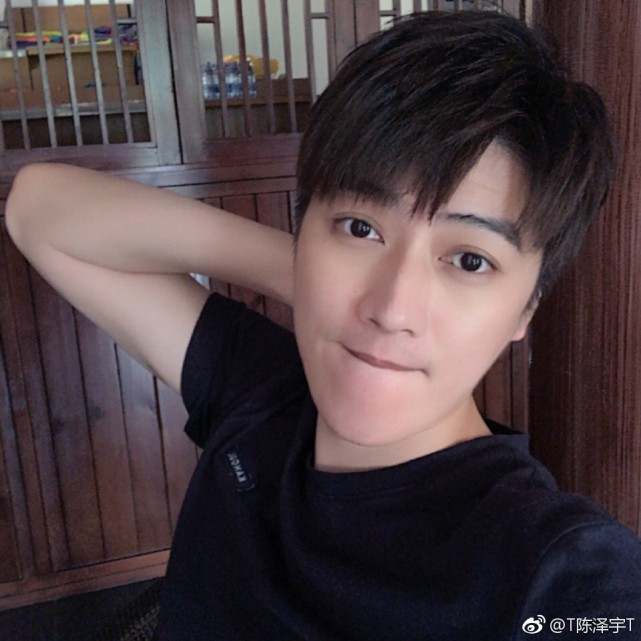 连开4家店,做生意比演戏更红火|陈泽宇|油条|加油!好男儿_新浪新闻