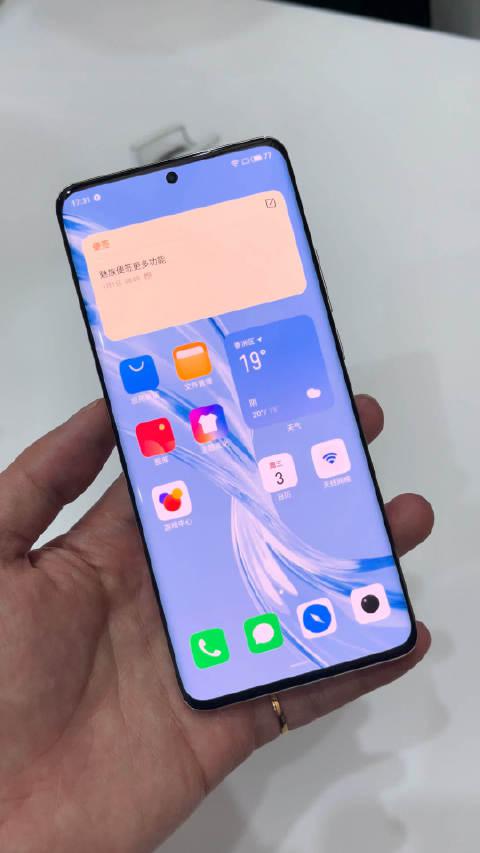 魅族18 pro白色版真机上手试玩!