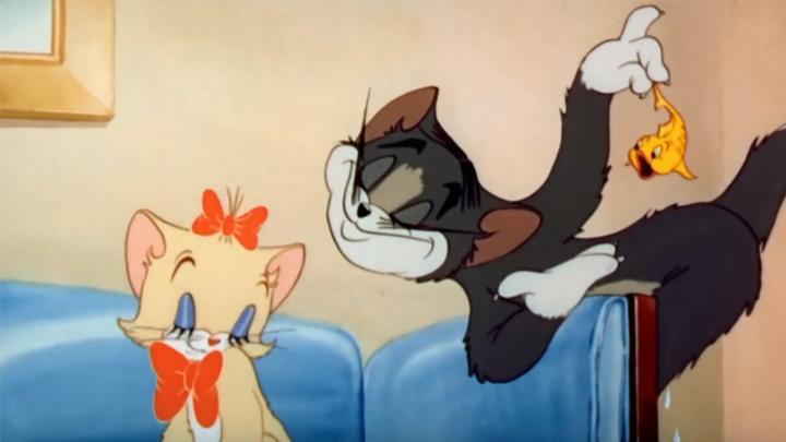 猫和老鼠:汤姆为了追女朋友,还抓了一条鱼,小金鱼真可怜