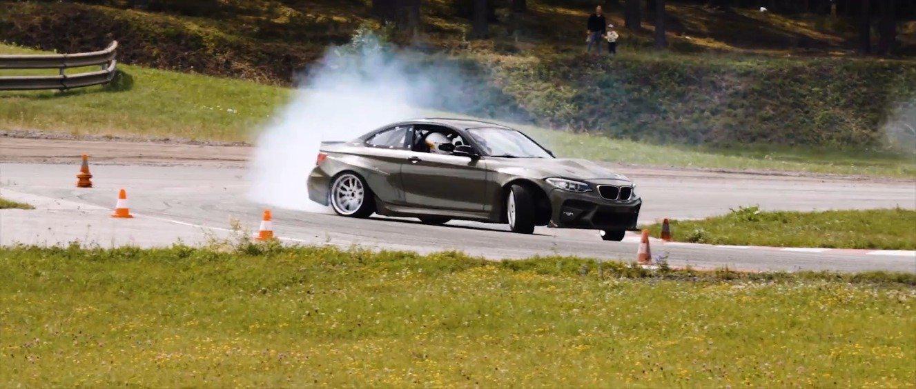 炫酷赛道漂移拉烟,性能强悍的hgk bmw - f22 eurofighter