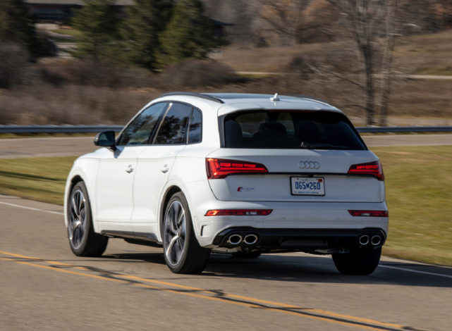 配图为海外版车型