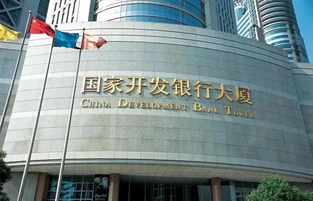 金融 四大行业简介 制造和服务 科技 (金融四大行业规模)