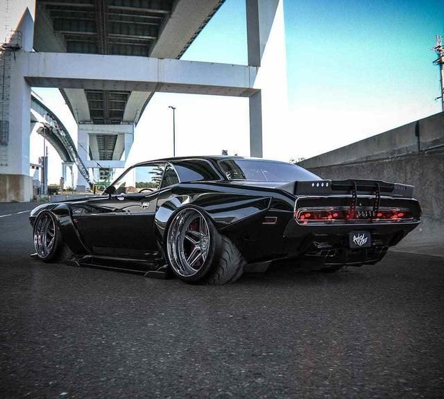 犀利的造型,道奇挑战者,宽体改装的怪兽