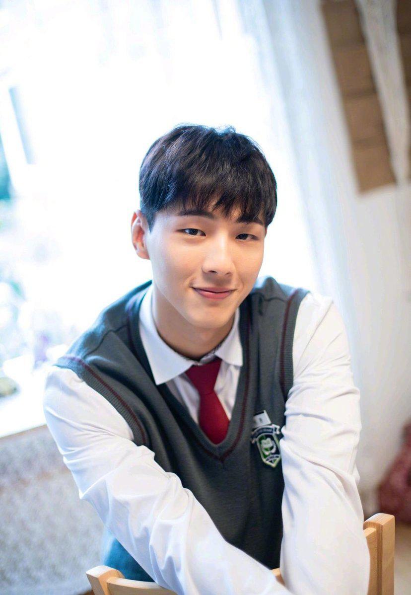 金志洙承认曾参与过校园暴力并且诚恳道歉