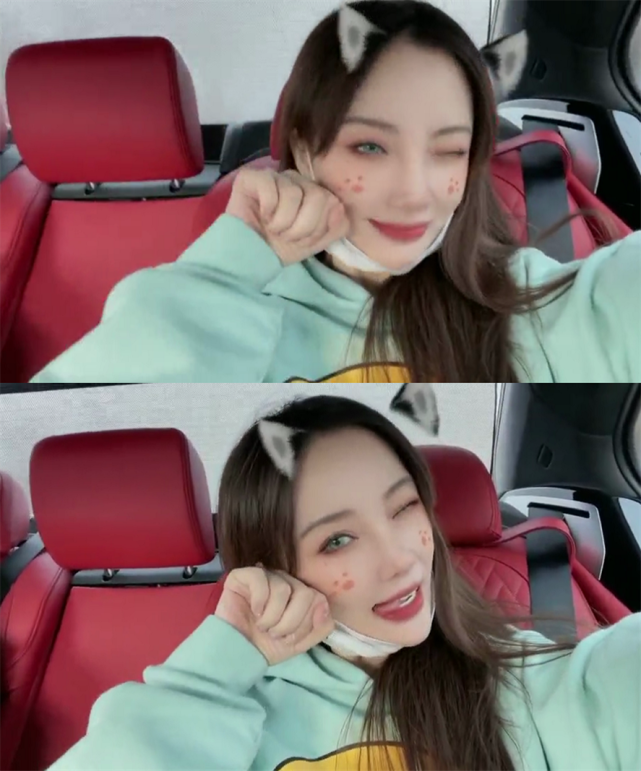 李小璐坐pgone新买的豪车里玩自拍真相曝光她被冤枉了