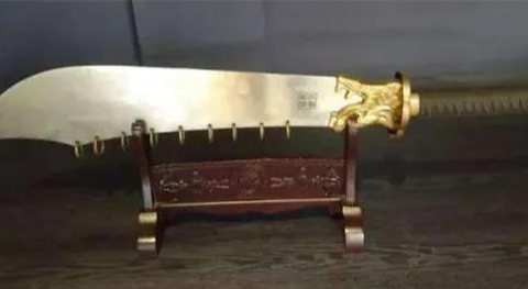 为什么古代大刀会装一串铁环?工匠:看见刀上有九环的,赶紧远离|铁环|大刀|九环_新浪新闻