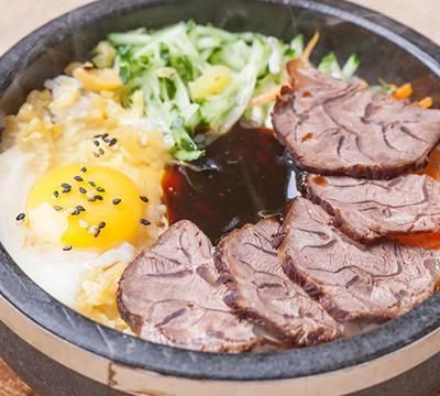 吉木野黑金牛油拌饭加盟挣钱吗上瘾牛油拌饭加盟需要多少钱