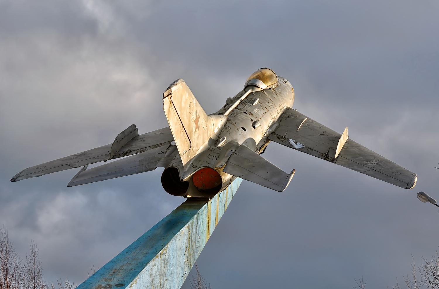 米格19有多出名它是世界上第一种进入批量生产的超音速战斗机