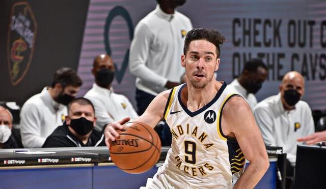 步行者取胜奇兵!麦康奈尔臂短手小铸辉煌,自律赢得威名