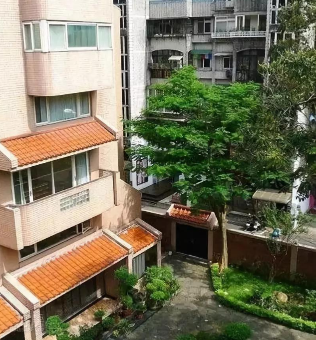 82岁琼瑶住的家7层独栋别墅打造大型绿植区生活太安逸了