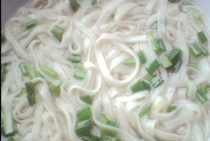 煮面总是黏糊不好吃?面馆老板透露:因为没有加“它”休闲区蓝鸢梦想 - Www.slyday.coM 煮面总是黏糊不好吃?面馆老板透露:因为没有加“它”休闲区蓝鸢梦想 - Www.slyday.coM