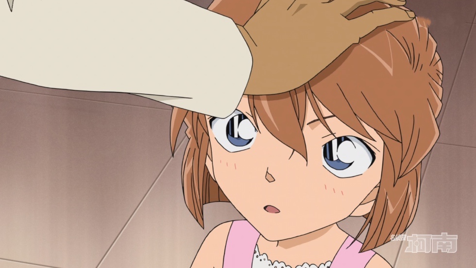 柯南灰原哀为何人设崩塌变成了小孩子一般比护要背锅