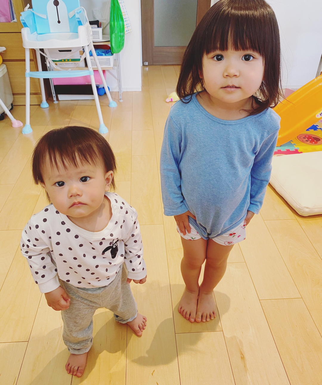 江宏杰晒照为丈母娘庆生,环境装修家具简陋,被网友吐槽太寒酸休闲区蓝鸢梦想 - Www.slyday.coM 江宏杰晒照为丈母娘庆生,环境装修家具简陋,被网友吐槽太寒酸休闲区蓝鸢梦想 - Www.slyday.coM